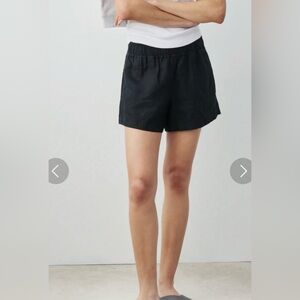AYR The Shimmy Irish linen black shorts size small